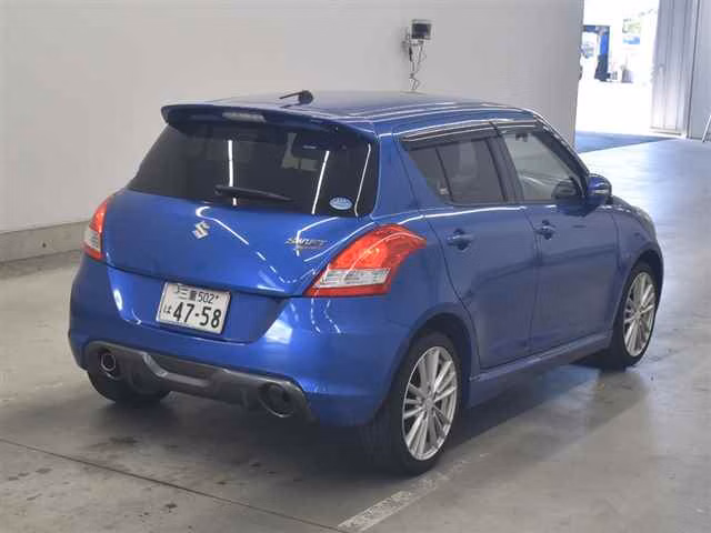 SUZUKI SWIFT