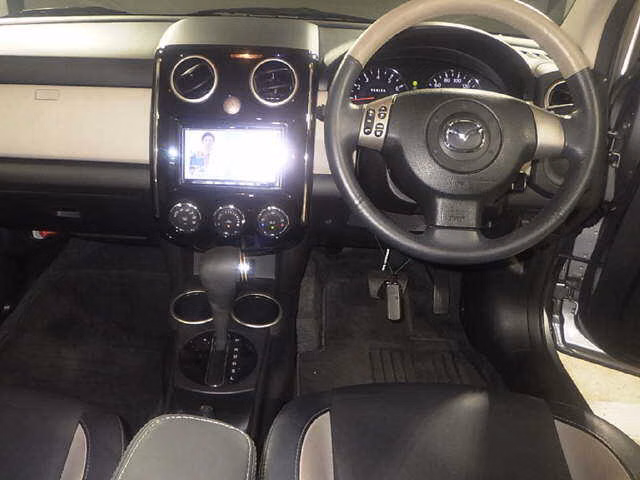MAZDA VERISA