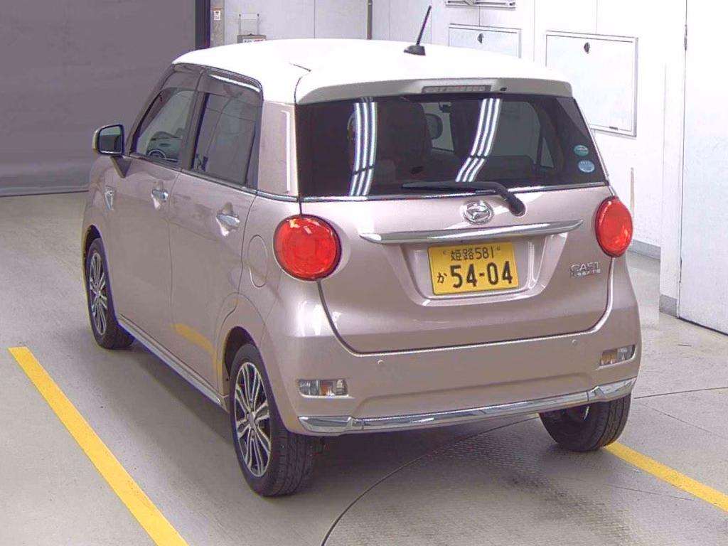 DAIHATSU CAST