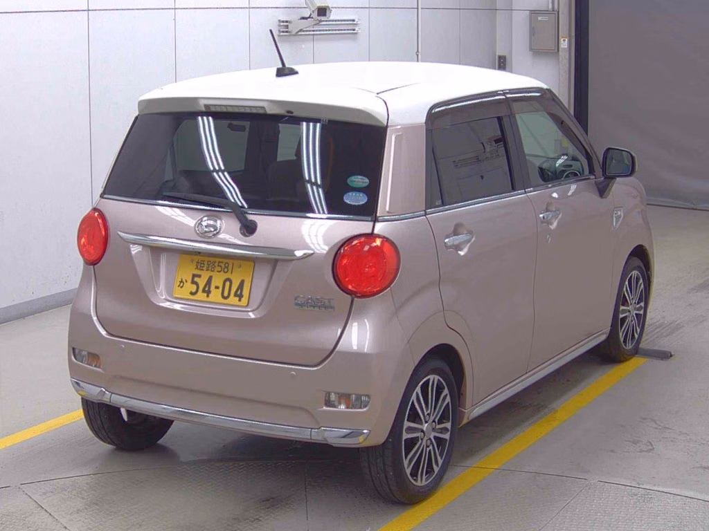 DAIHATSU CAST