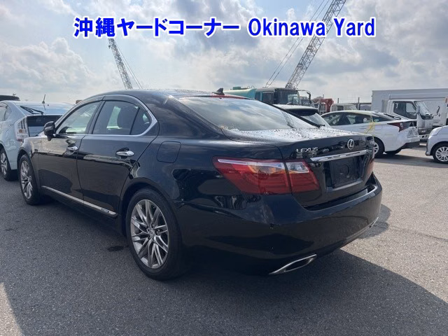 LEXUS LS600H