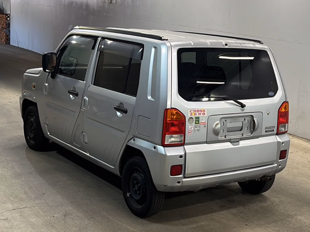 DAIHATSU NAKED