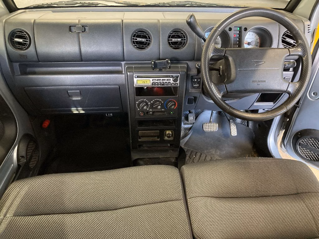 DAIHATSU NAKED
