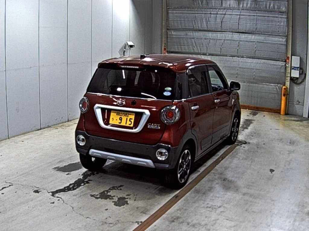 DAIHATSU CAST