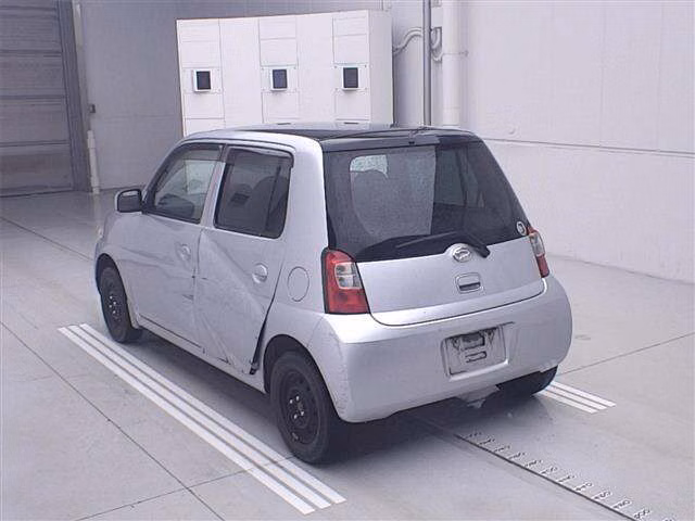 DAIHATSU ESSE