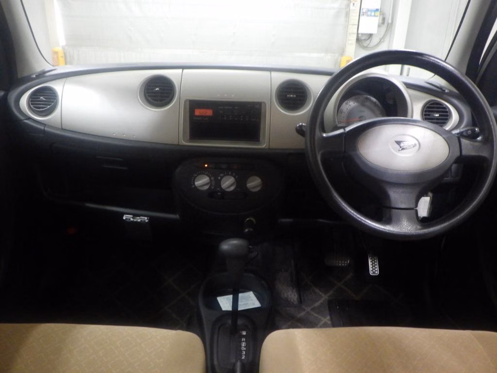 DAIHATSU MIRA GINO