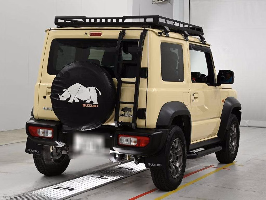 SUZUKI JIMNY SIERRA