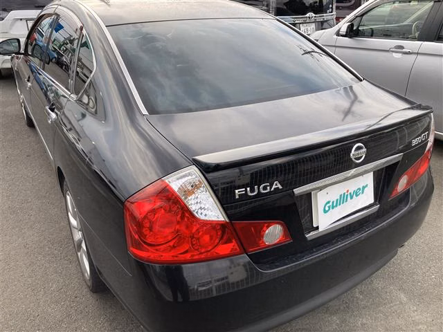 NISSAN FUGA