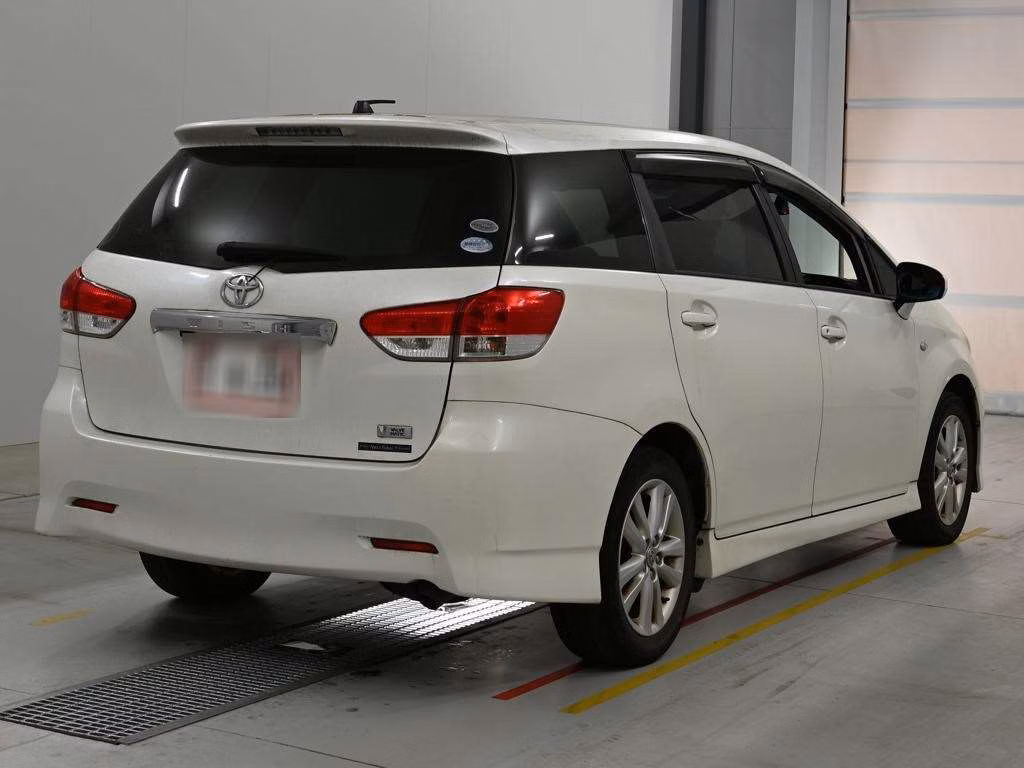 TOYOTA WISH