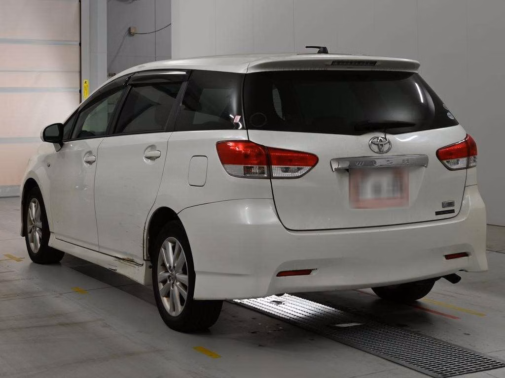 TOYOTA WISH