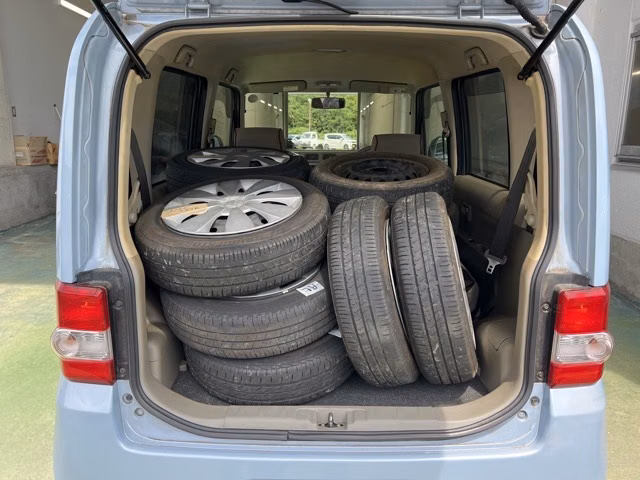 DAIHATSU MOVE CONTE