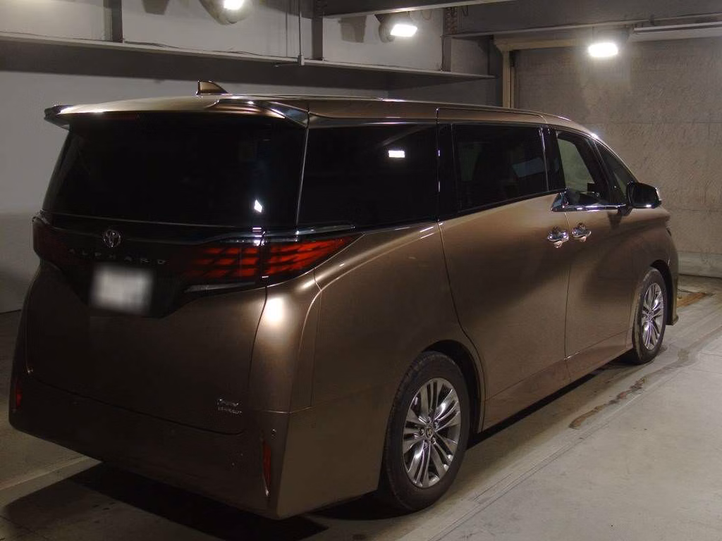 TOYOTA ALPHARD