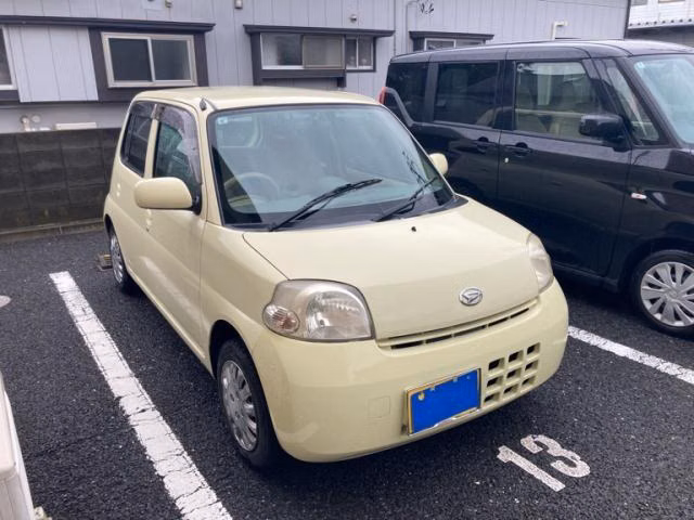 DAIHATSU ESSE