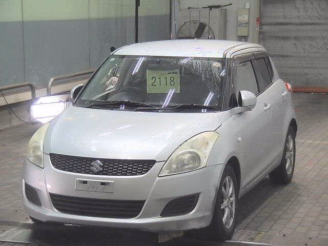 SUZUKI SWIFT