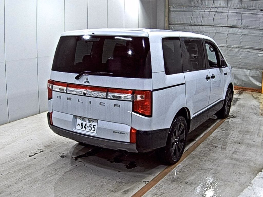 MITSUBISHI DELICA D:5