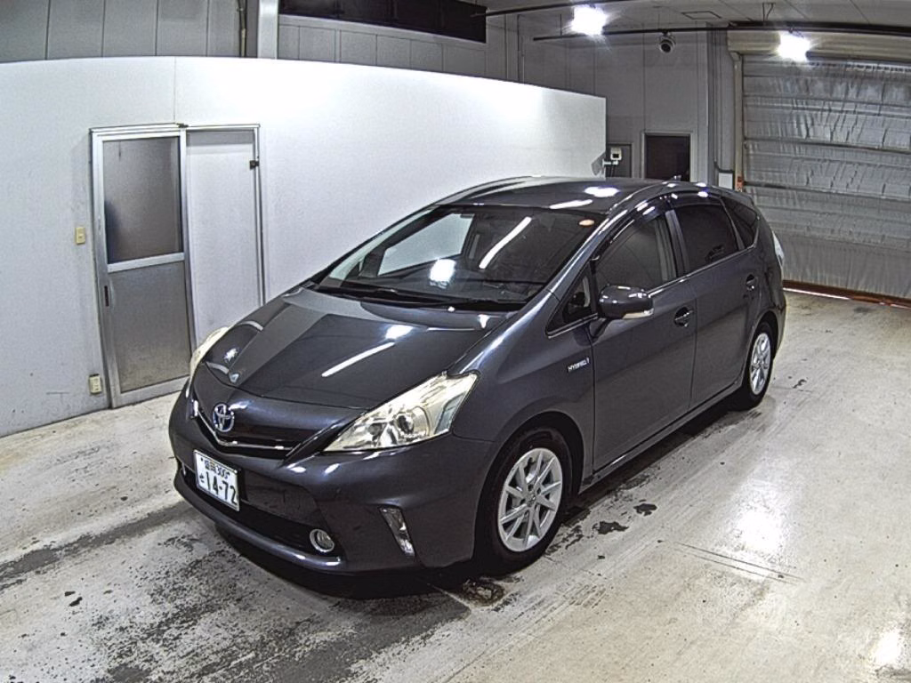 TOYOTA PRIUS ALPHA