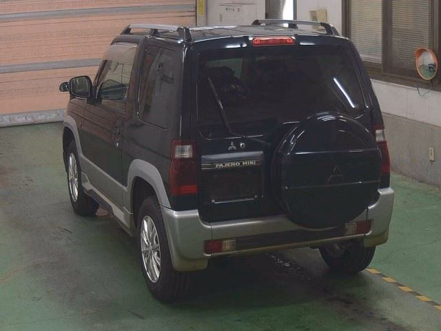 MITSUBISHI PAJERO MINI