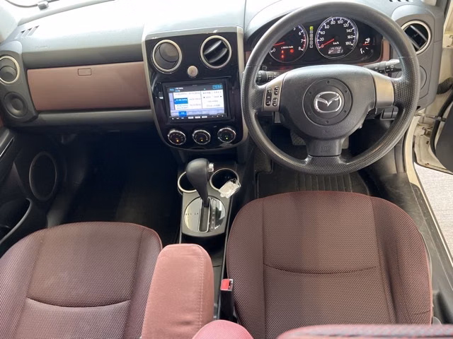 MAZDA VERISA