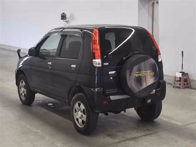 DAIHATSU TERIOS KID