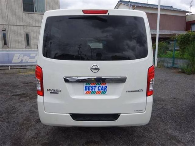 NISSAN NV350 CARAVAN