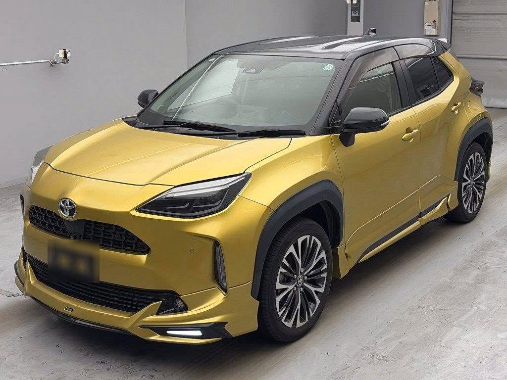 TOYOTA YARIS CROSS