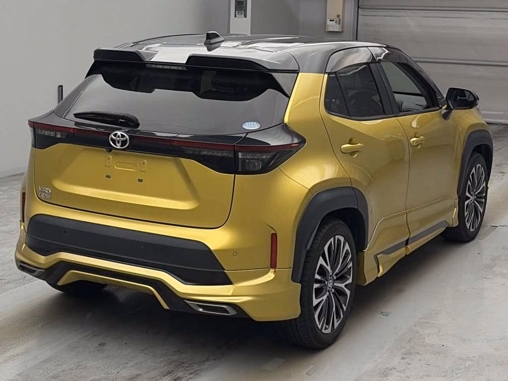 TOYOTA YARIS CROSS