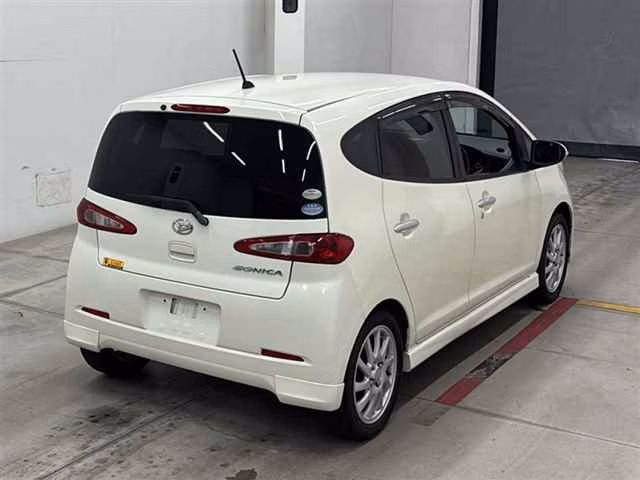 DAIHATSU SONICA