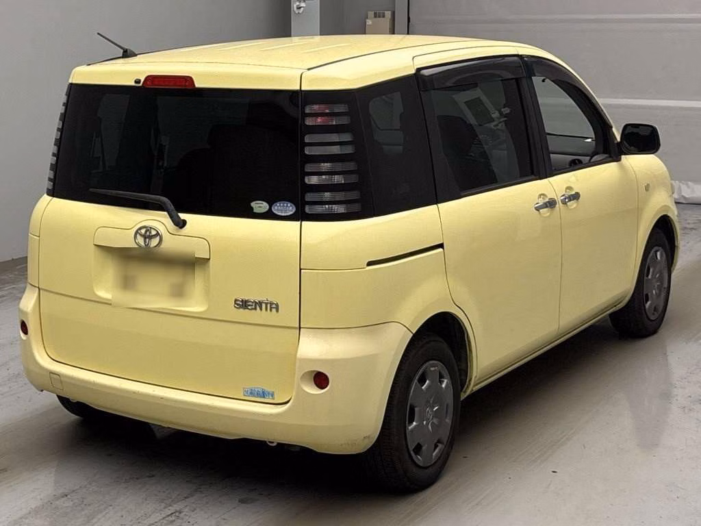 TOYOTA SIENTA