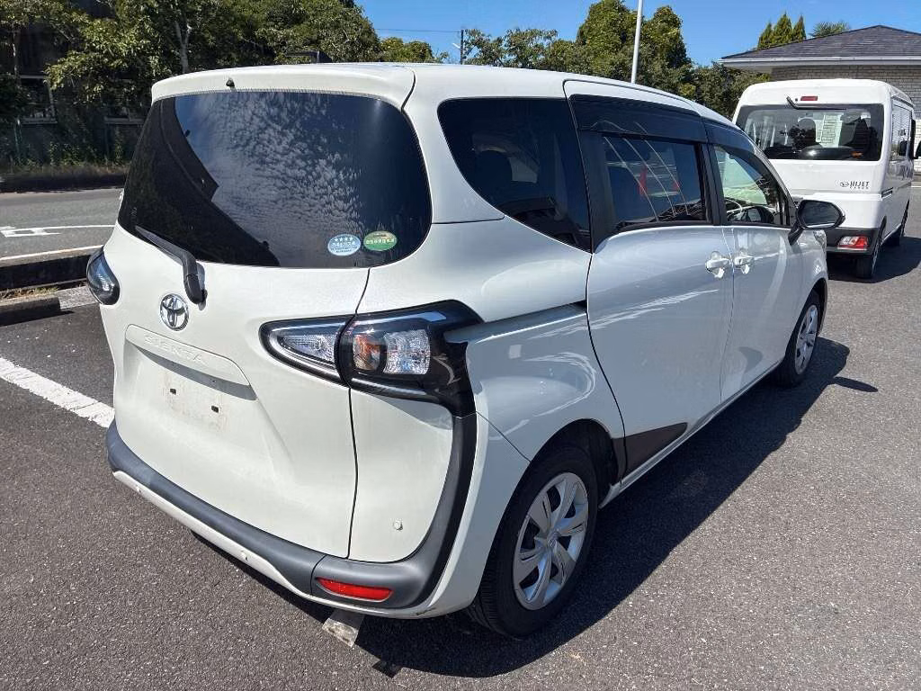 TOYOTA SIENTA