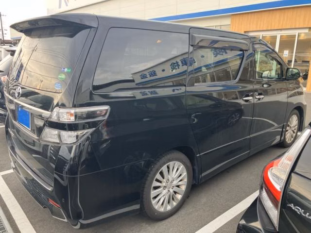 TOYOTA VELLFIRE