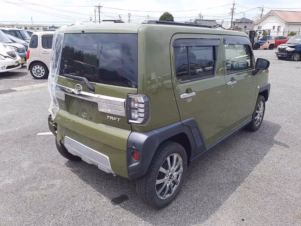 DAIHATSU TAFT