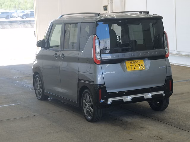 MITSUBISHI DELICA MINI