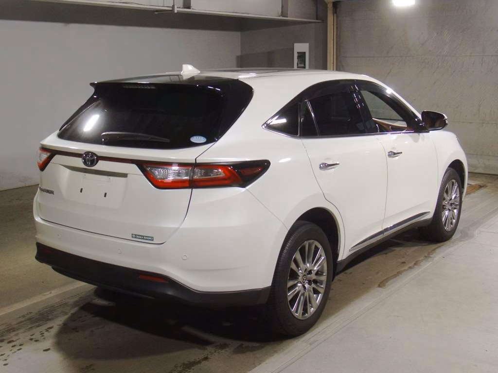 TOYOTA HARRIER