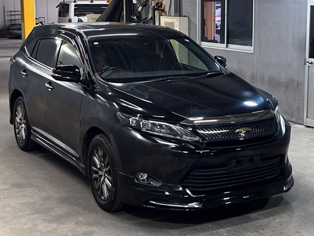 TOYOTA HARRIER
