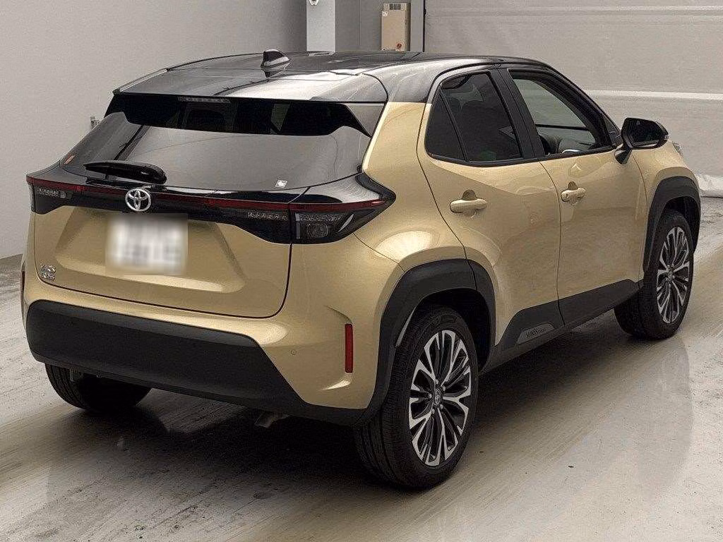 TOYOTA YARIS CROSS
