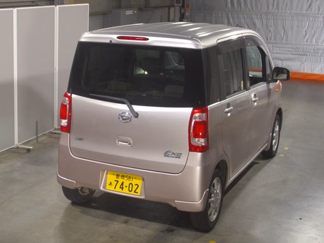 DAIHATSU TANTO EXE