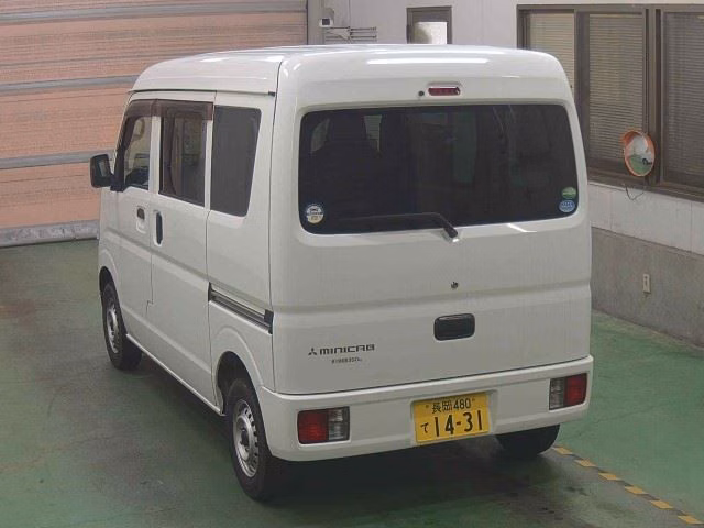 MITSUBISHI MINICAB