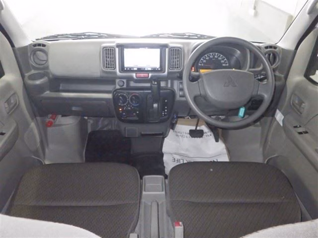 MITSUBISHI MINICAB