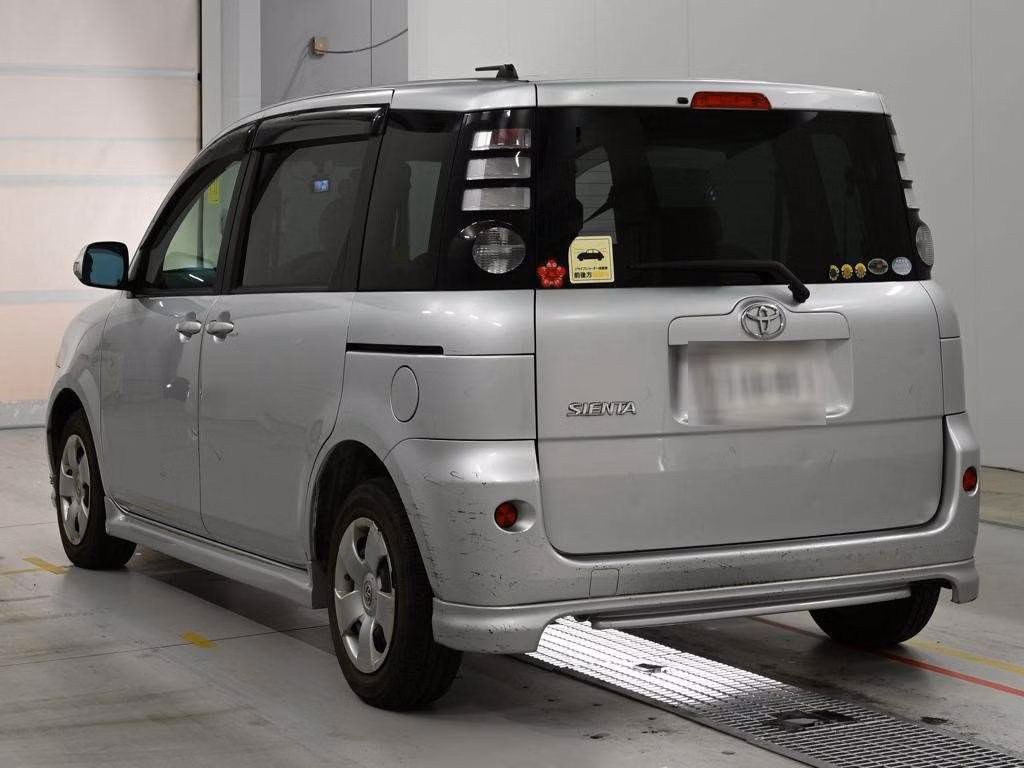 TOYOTA SIENTA