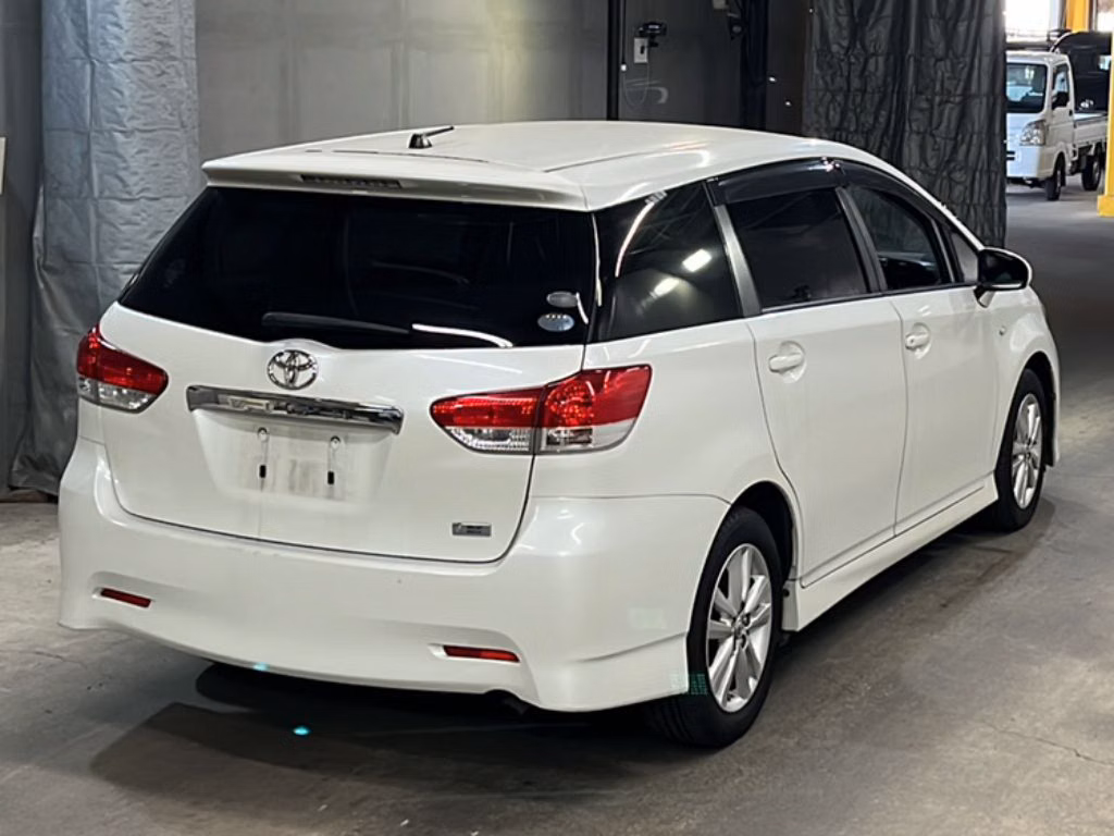 TOYOTA WISH
