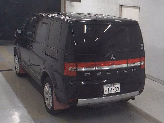 MITSUBISHI DELICA D:5