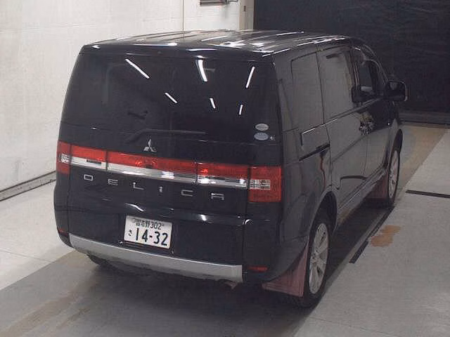 MITSUBISHI DELICA D:5