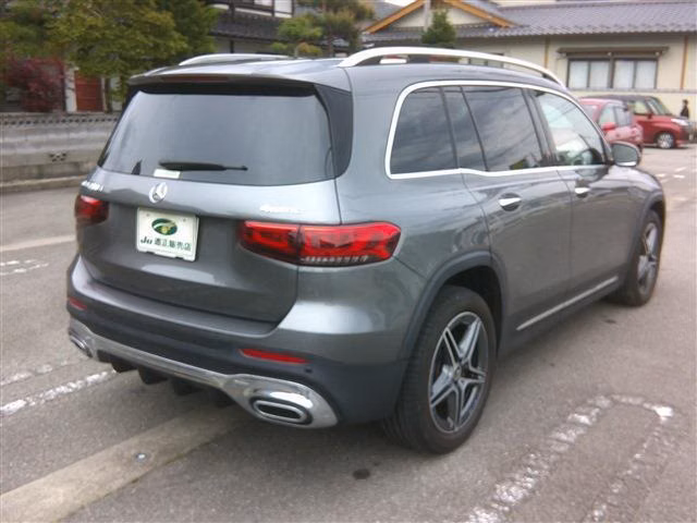 MERCEDES-BENZ GLB-CLASS