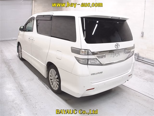 TOYOTA VELLFIRE