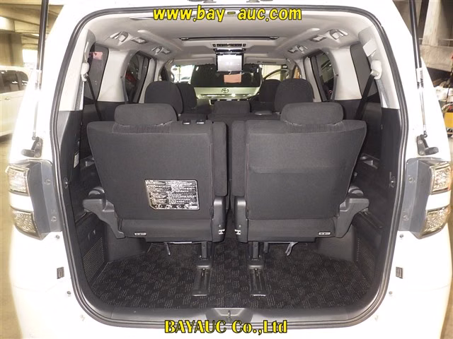 TOYOTA VELLFIRE