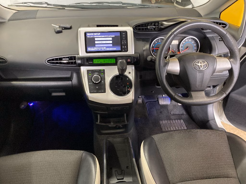 TOYOTA WISH
