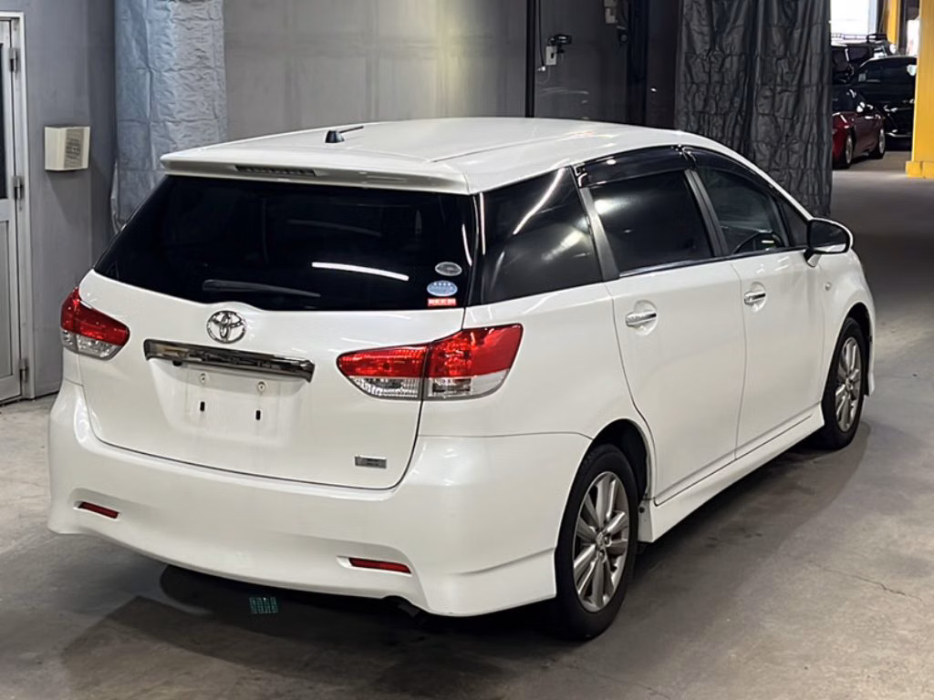 TOYOTA WISH