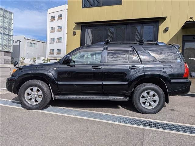 TOYOTA HILUX SURF