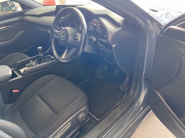 MAZDA MAZDA3