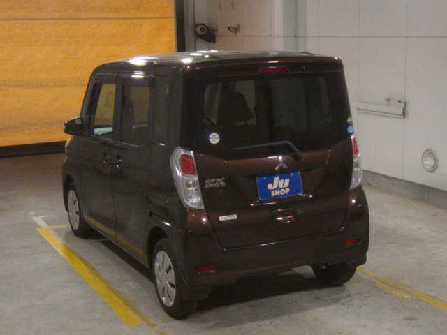 MITSUBISHI EK SPACE